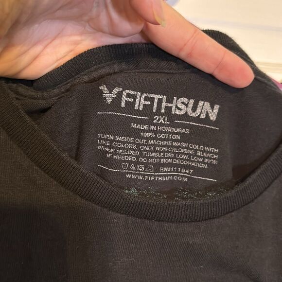 Fifth Sun Unisex Black Gothic Rock and roll Family of kittens T-shirt size 2XL - Picture 4 of 5